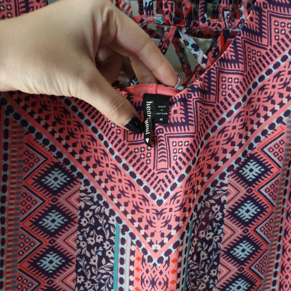 Patterned Dress - Picture 6 of 6
